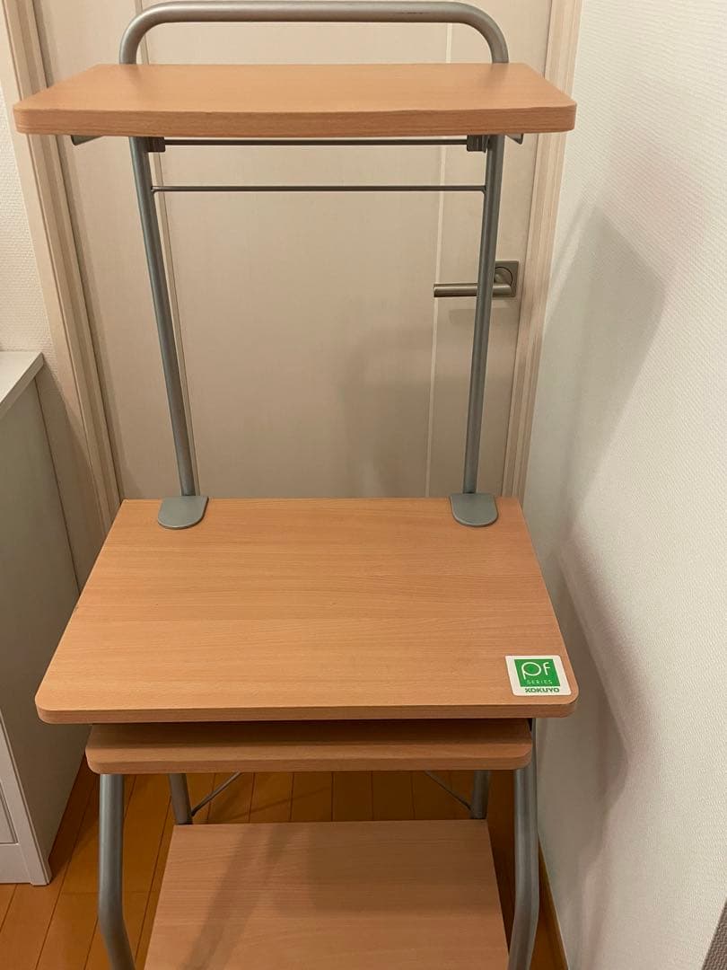 コクヨ　パソコンデスク