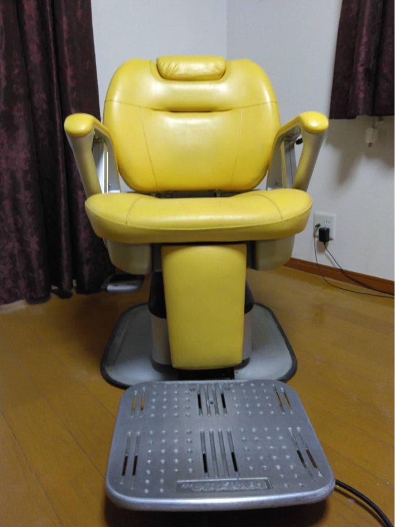 イエロー 理美容椅子 リクライニング