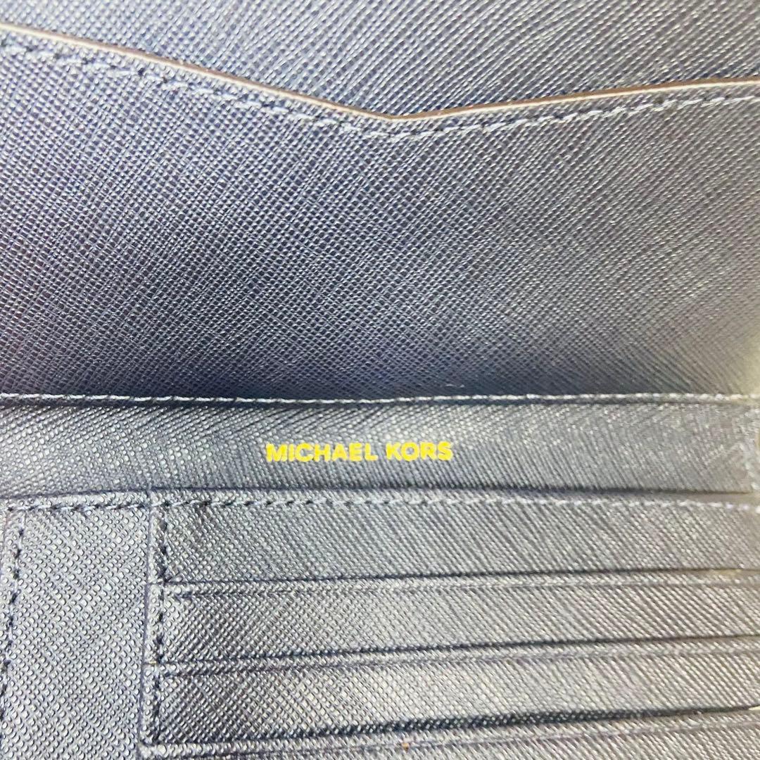 新品✨MICHAEL KORS✨マイケルコース✨花柄✨財布✨レディース✨二つ折り