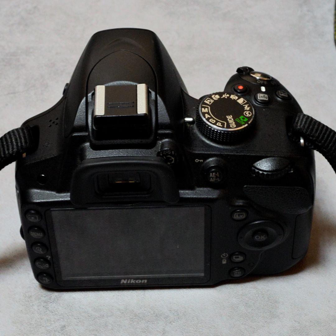 Nikon D3200 ダブルズームキット 美品 シャッター11070