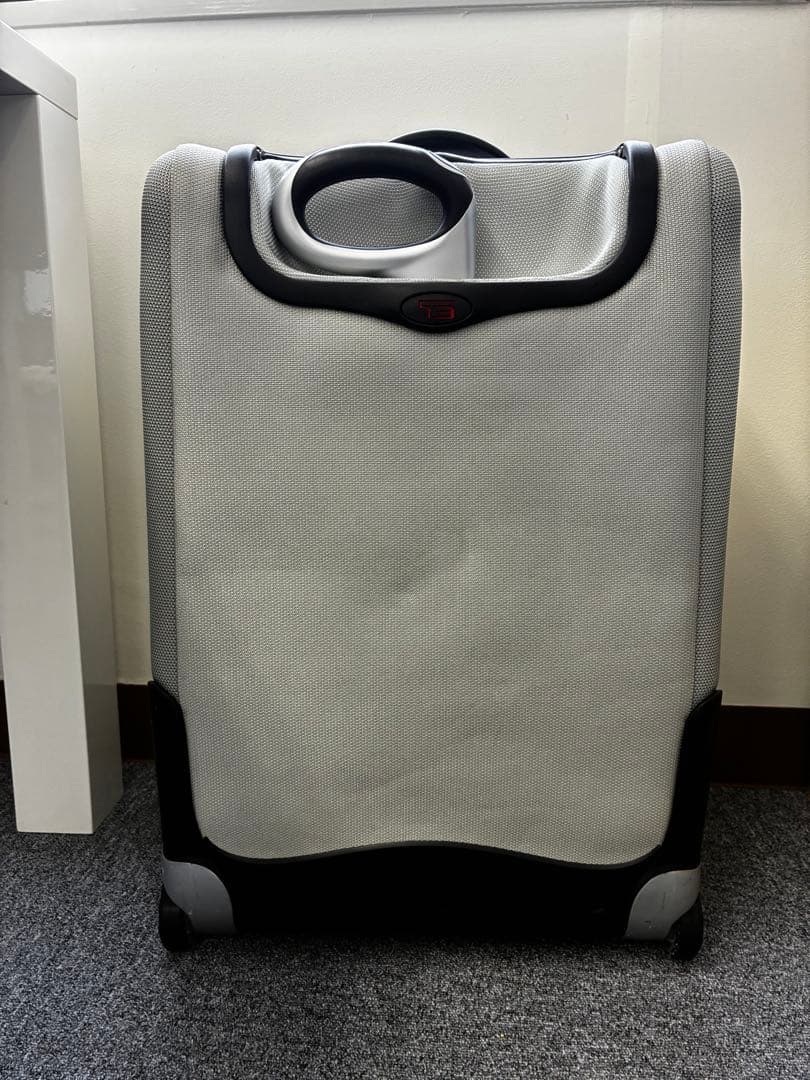 ziva-cafeさん[専用[ TUMI グレー キャリーケース ジッパー式