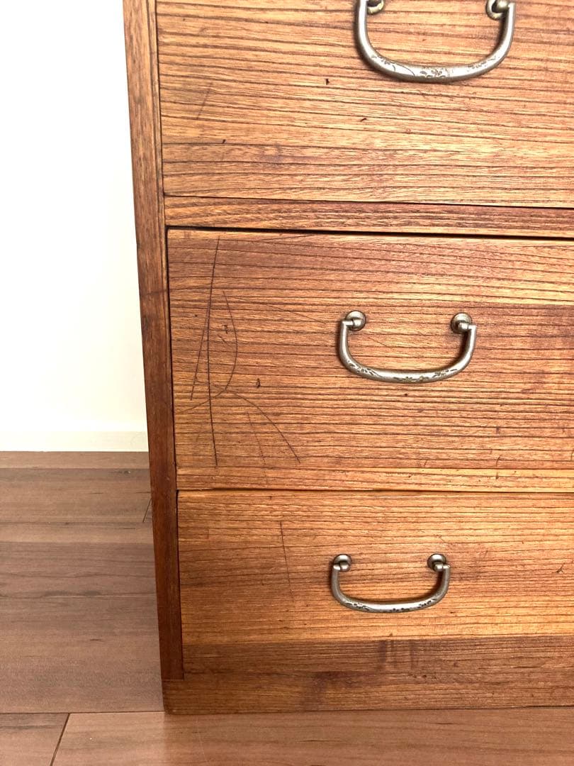 【メンテ済】アンティークの収納棚　ローボード　テレビ台　総桐　引出し3杯