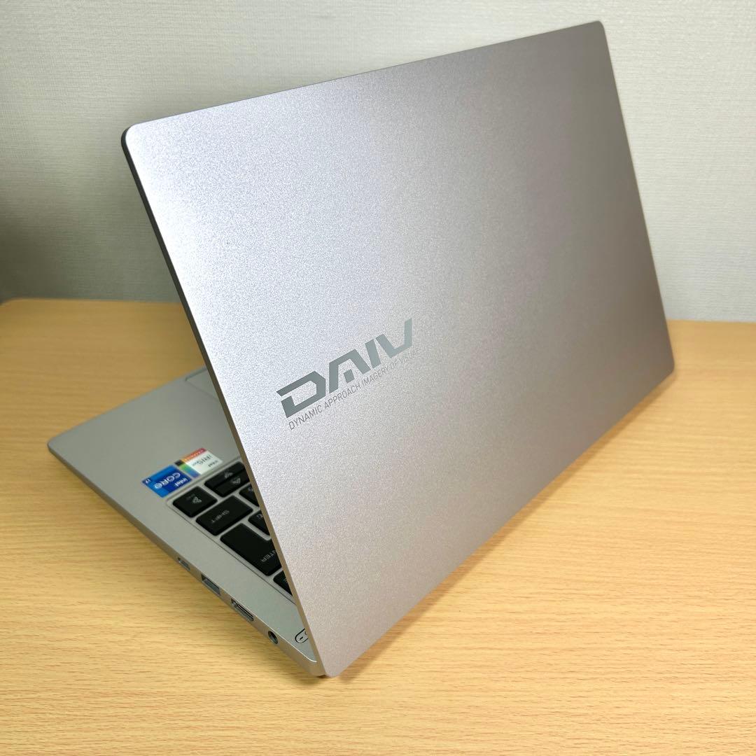美品 DAIV 4P i7 512GB 32GB バッテリー超良好 Office