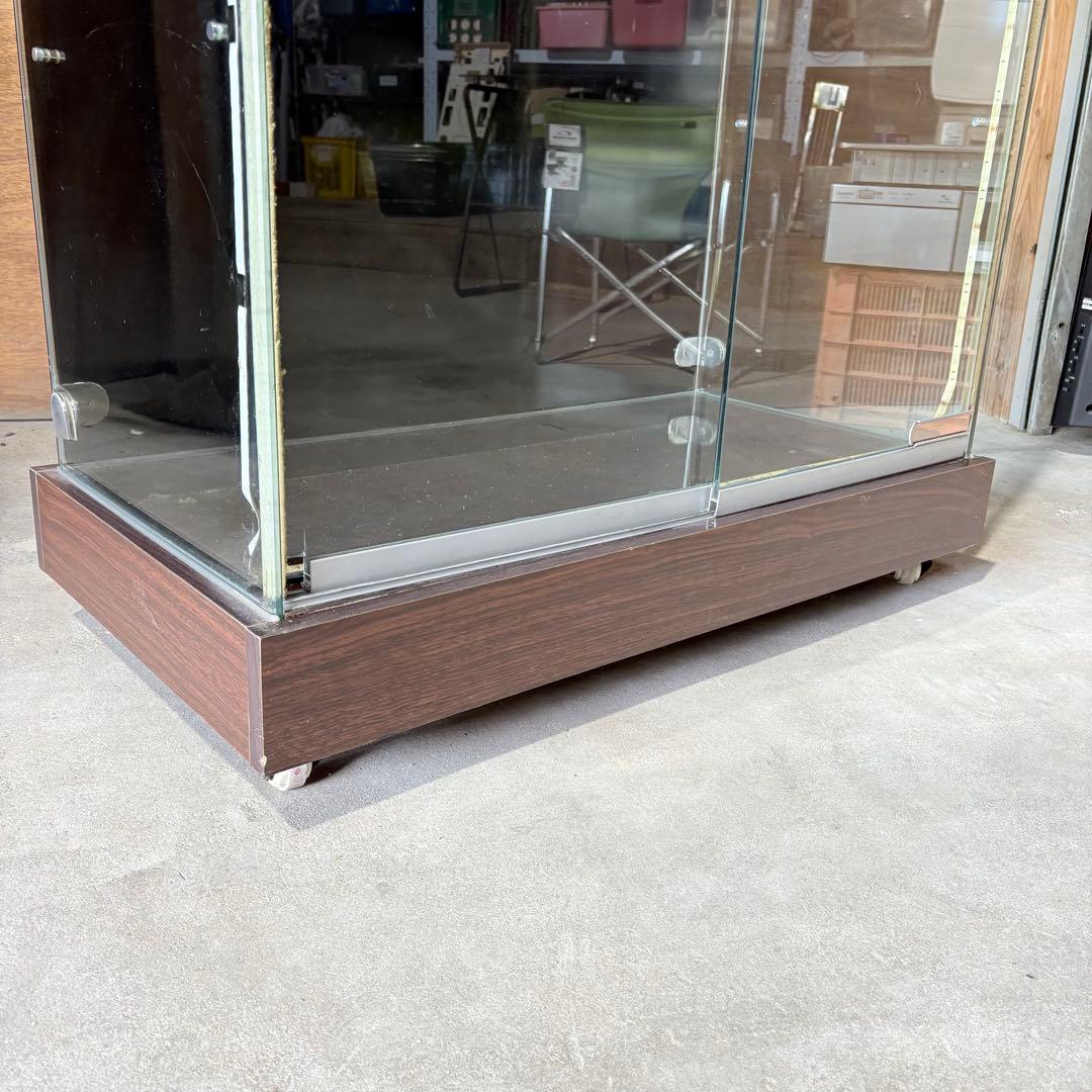 【福岡】【発送不可】 ショーケース 飾り棚 収納棚 コレクション 展示 玩具