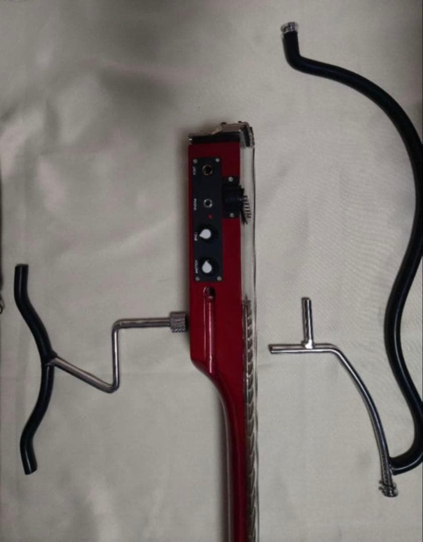 新品トラベルエレキギター