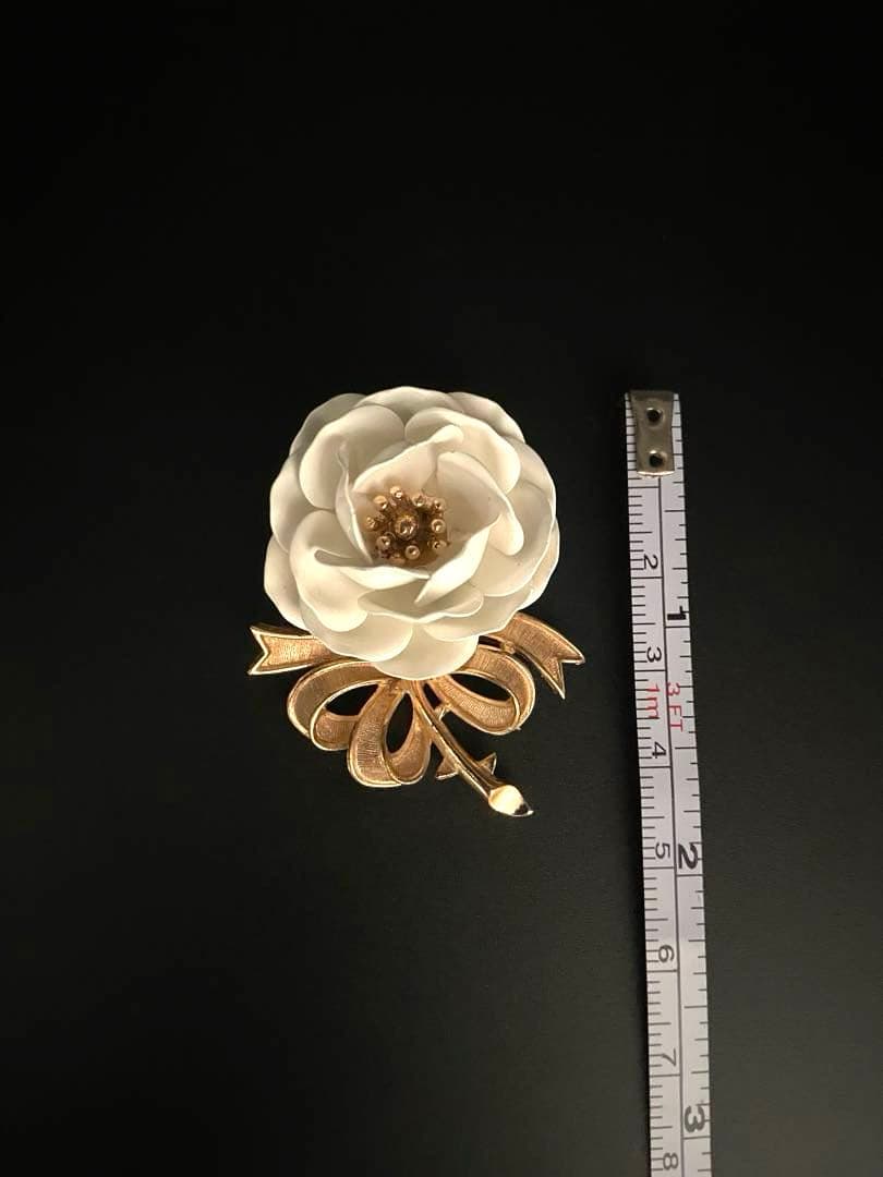 lotuscloud 2508⭐️TRIFARI トリファリヴィンテージブローチ