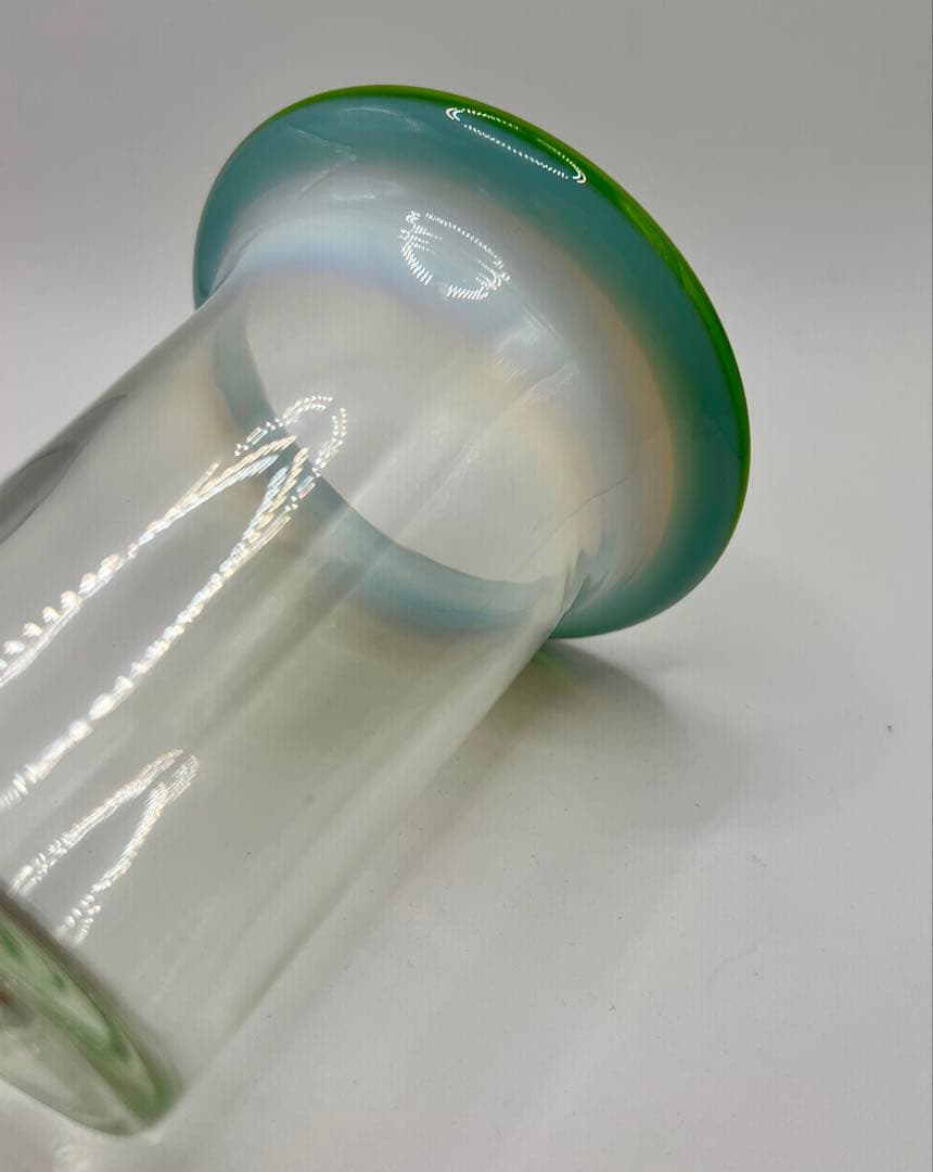 大正ロマン　変わり種　筒長氷コップ　乳白緑　アンティーク　古道具