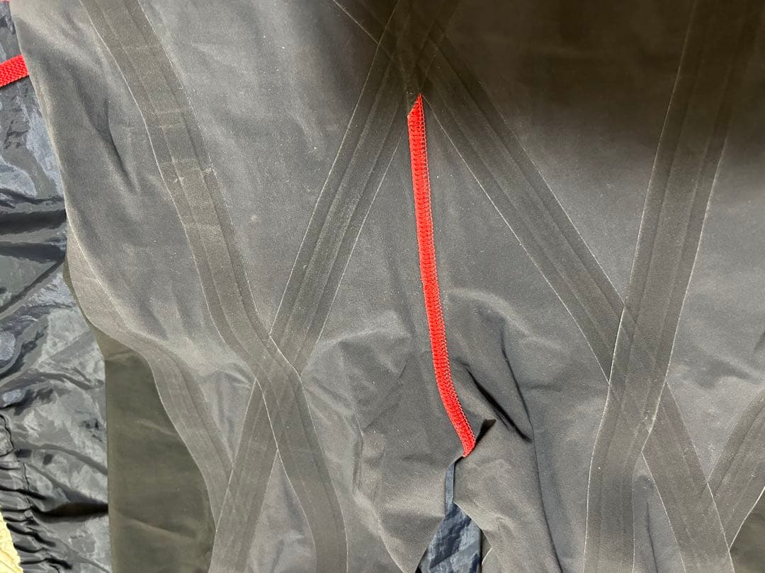 Mizuno GX SONIC6 NV 赤黒　競泳水着　高速水着