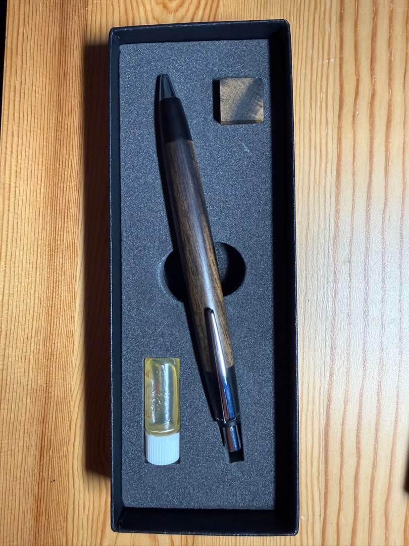 野原工芸　黒柿ボールペン