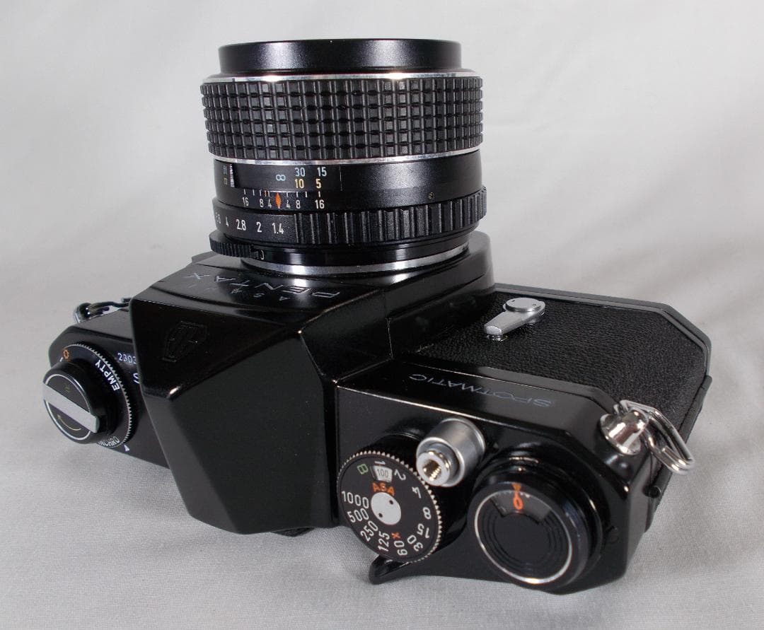 フィルムカメラ 整備済　Pentax SP　+ レンズ f/1.4　F227