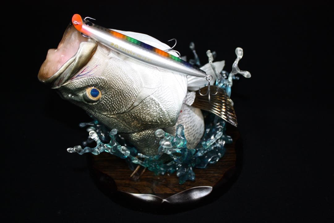 ミ*ツ様 シーバス　フィギュア