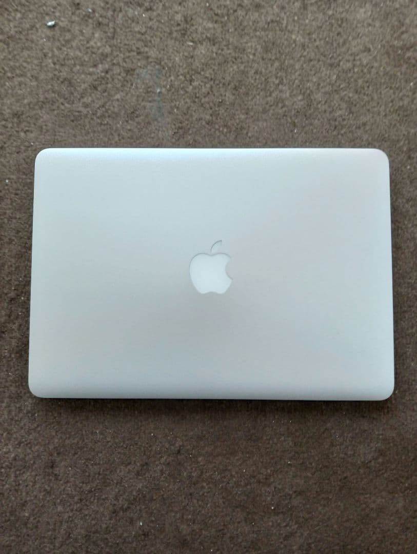 MacBook Pro ［MGX82J/A］ Mid 2014モデル　周辺機器付