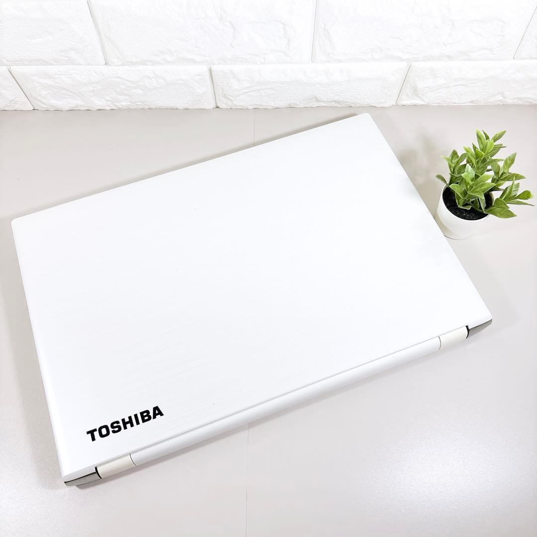 ブルーレイ搭載✨快適SSD メモリ8GB カメラ ホワイト ノートパソコン 東芝