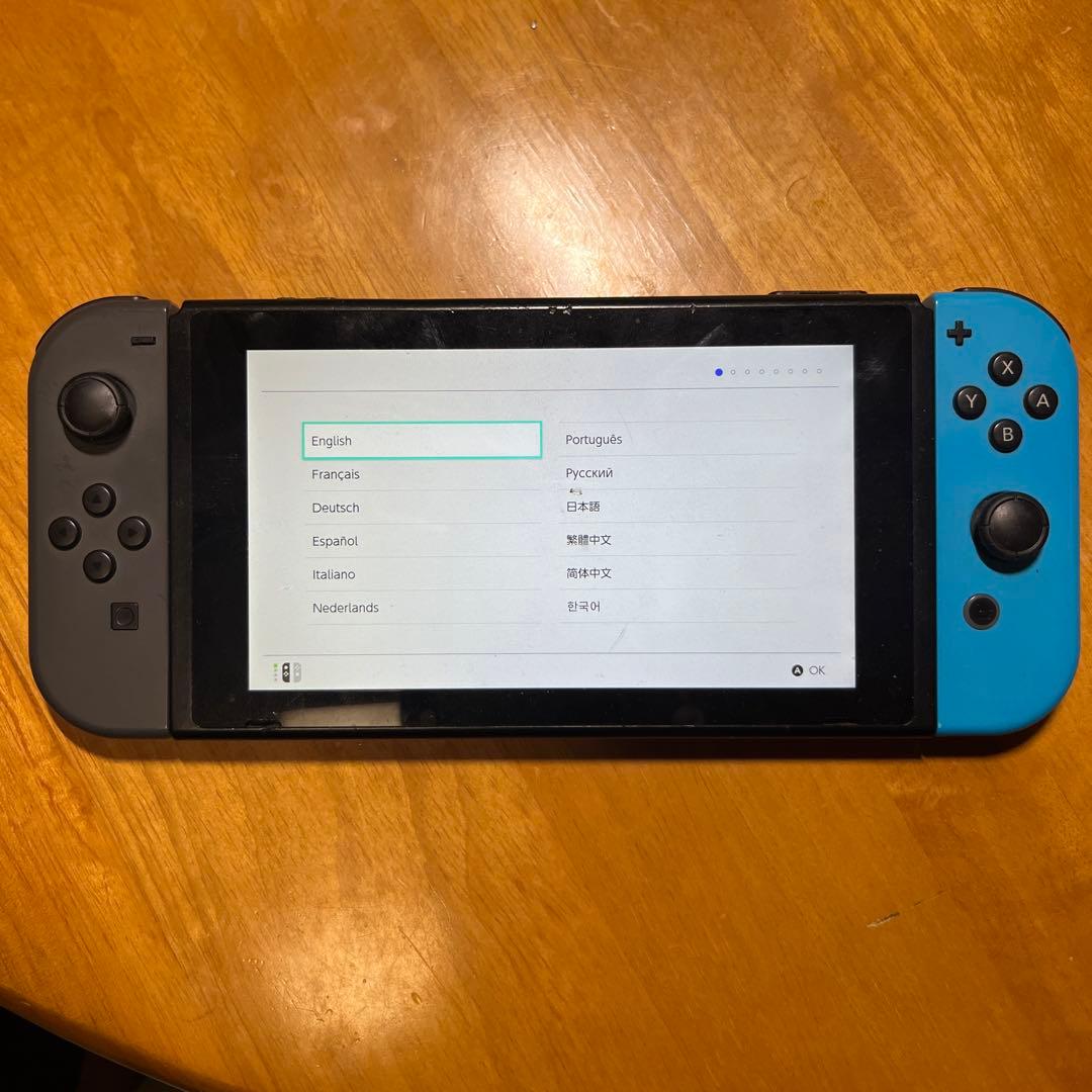 Nintendo Switch 本体 青/黒 使用できるが、ジャンク品扱い