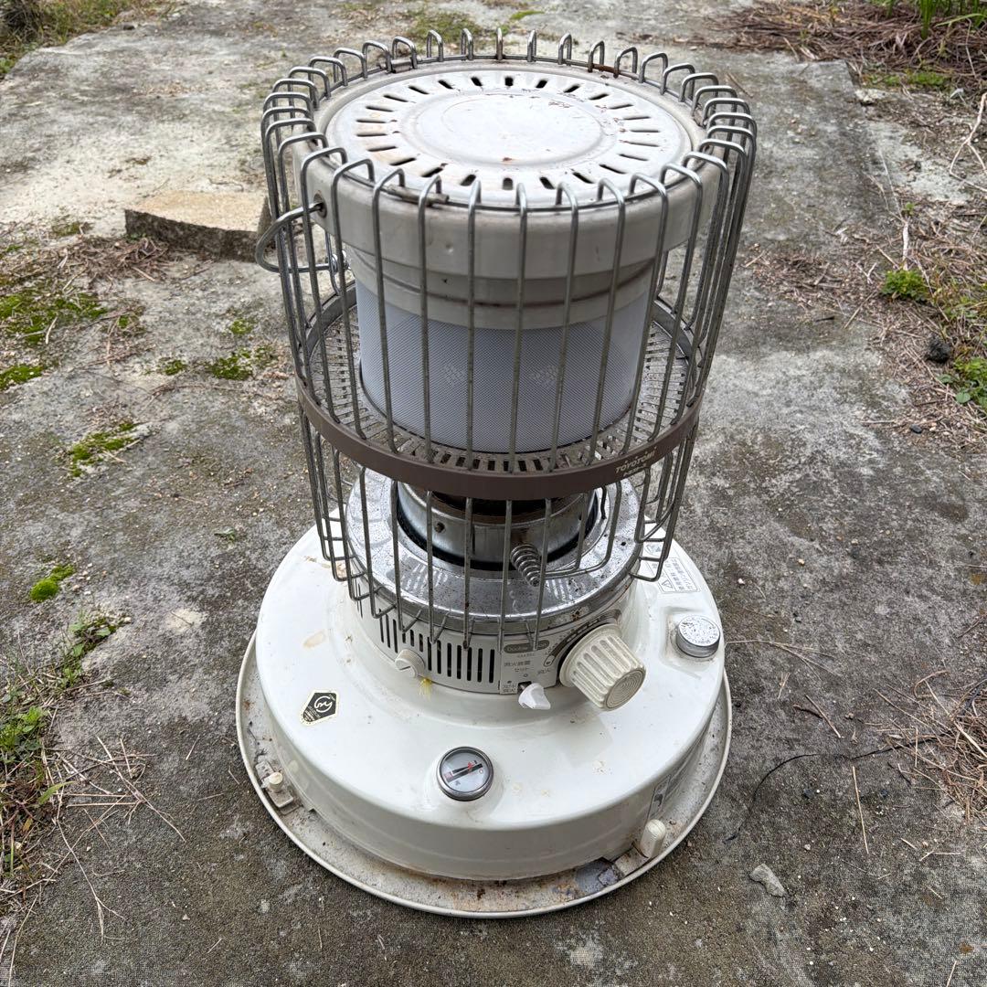 石油ストーブ ダイヤル式 ホワイト