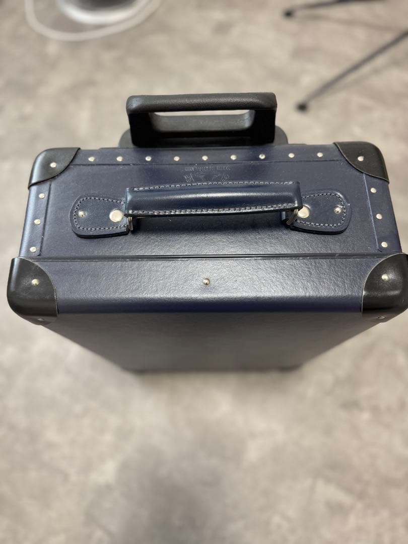 グローブトロッターGLOBE TROTTER オリジナル　スーツケース　ネイビー