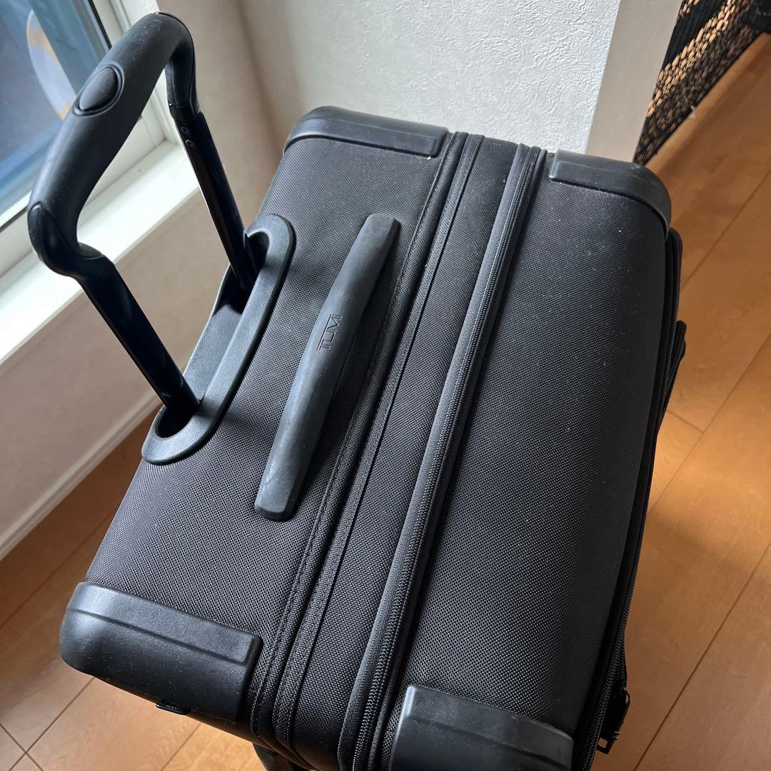 美品 83L 拡張フロントオープン　キャリーケース　ブラック 022564D2