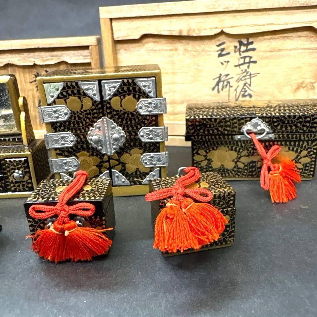 平安象彦　雛道具