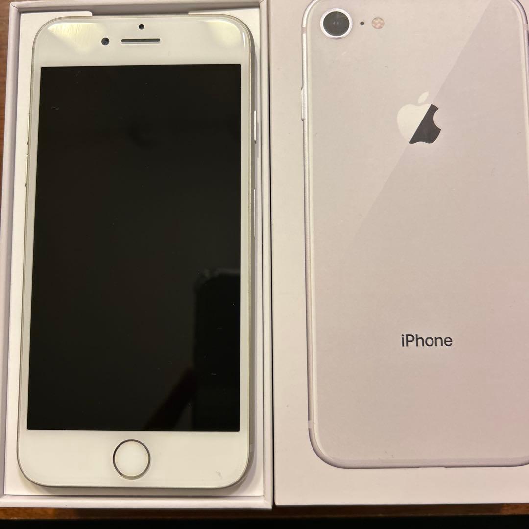 iPhone８　本体 ホワイト　64GB