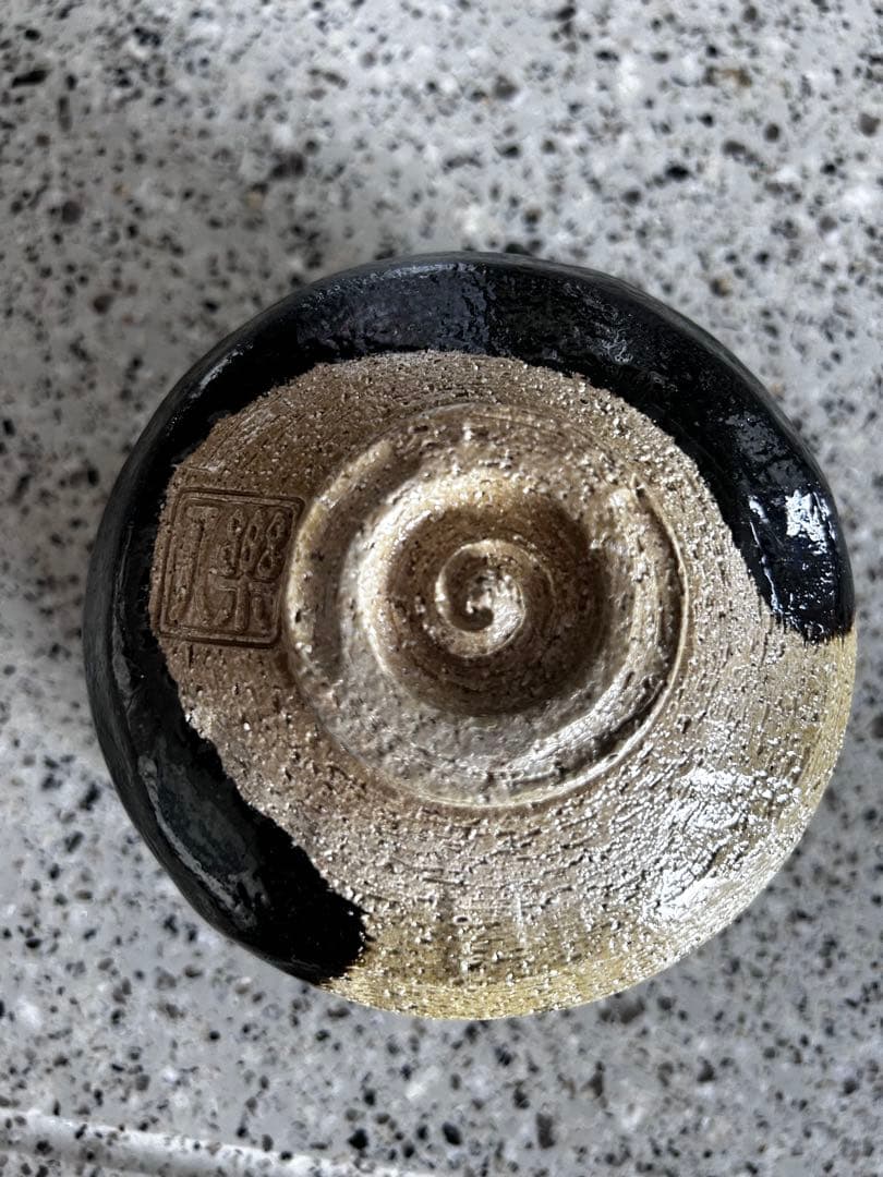 吉村楽入　黒楽茶碗 楽焼 抹茶碗 茶碗　茶道具　角印　金彩