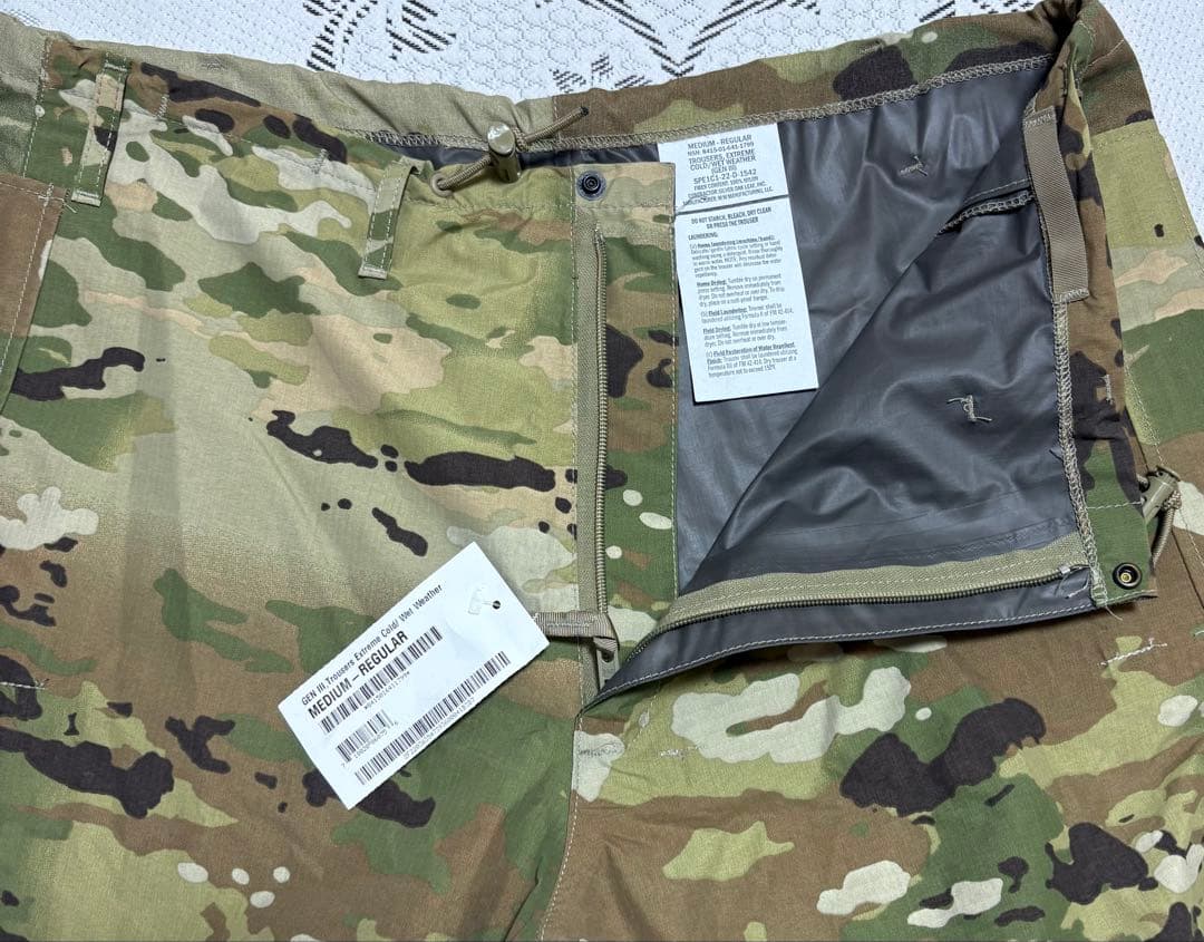 米軍実物　新品未使用 LEVEL6 GORE-TEX 上下セット　L•Mサイズ