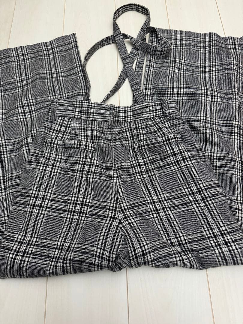 shäller チェック柄サスペンダーキュロット