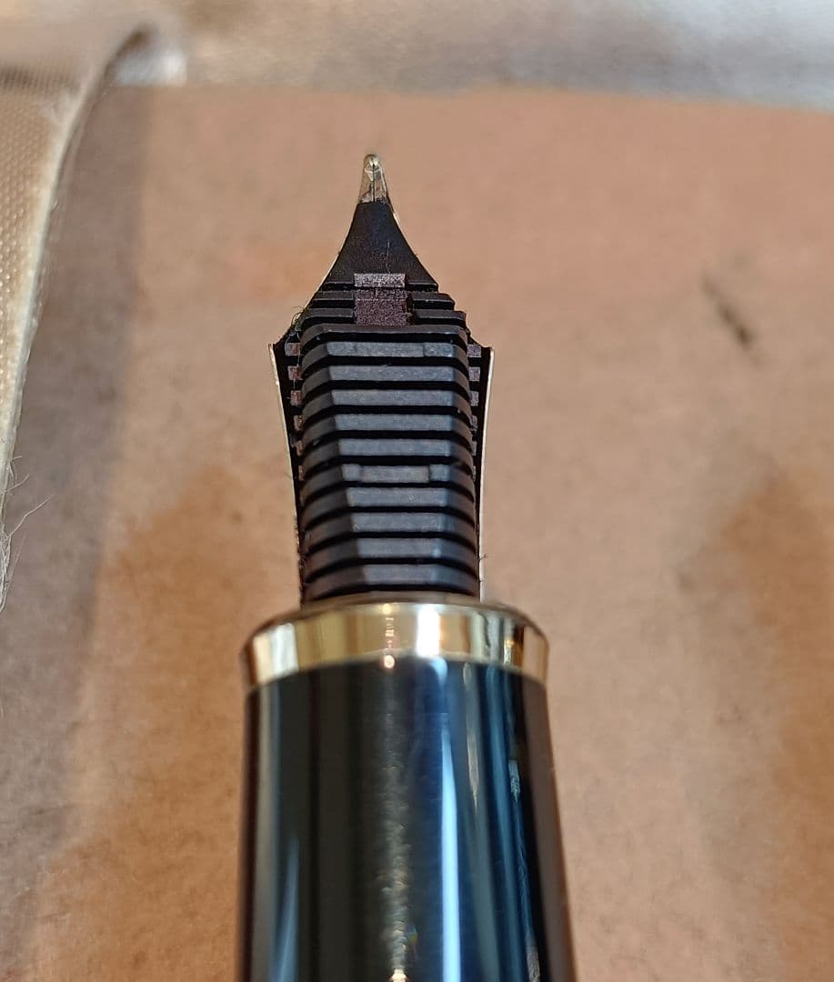 セーラー万年筆　SAILOR FOUNDED 1911 　ペン先14K　2本