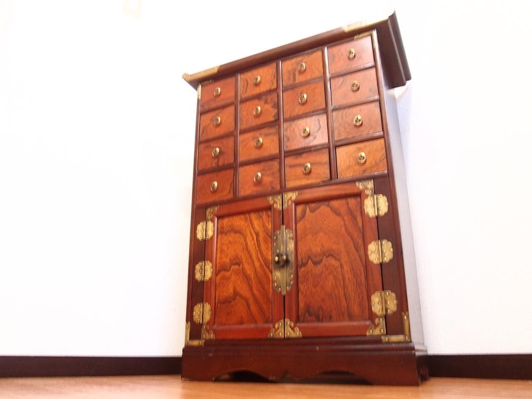 【良品】李朝家具 薬箪笥 隠し収納付き チェスト/小物入れ 蝶番金具 インテリア