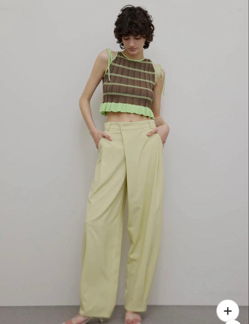 【新品タグ付】MEDI PURIPURI SHORT KNIT TOP