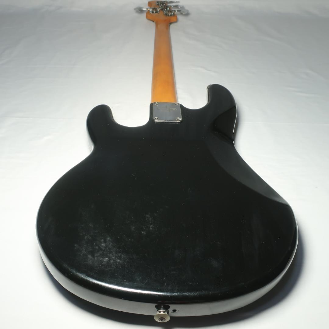 OLP by ERNIE BALL StingRayタイプ エレキベース