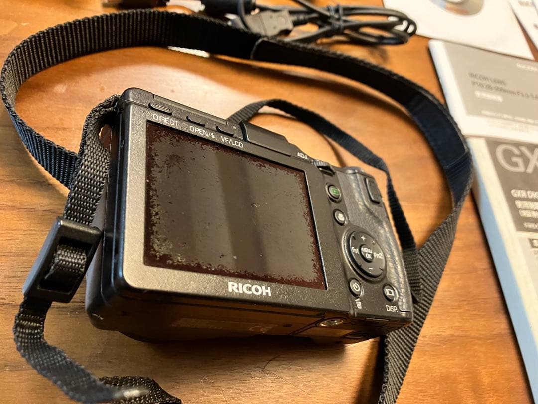 【RICOH】GXR デジタルカメラ（8GBディスク付）
