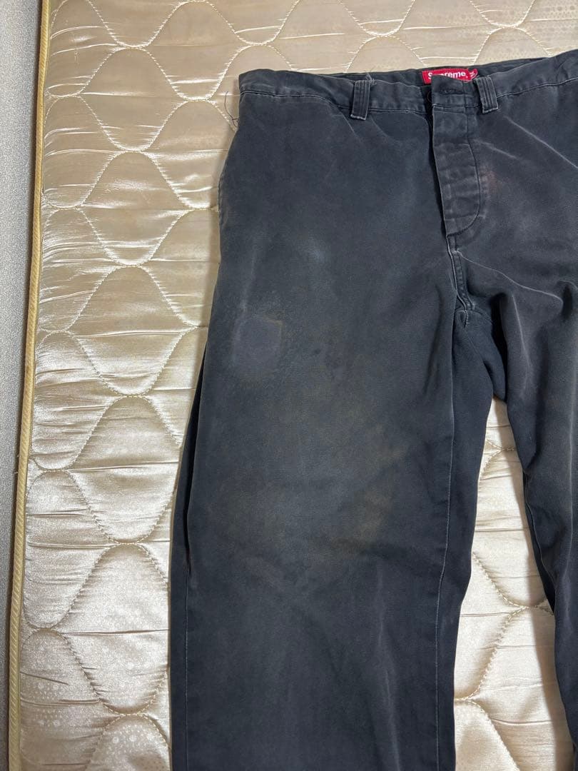 supreme チノパンツ