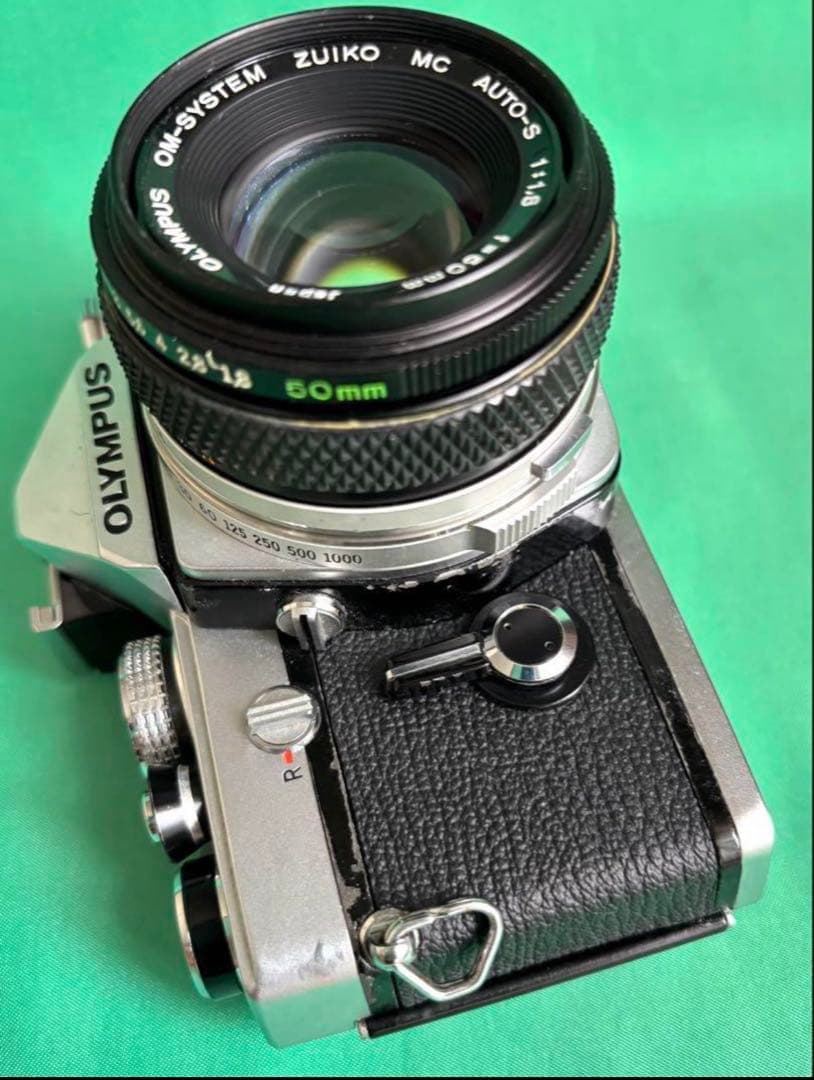 ★ OLYMPUS OM-1 (使用説明書付) + ★ 標準レンズ 50mm