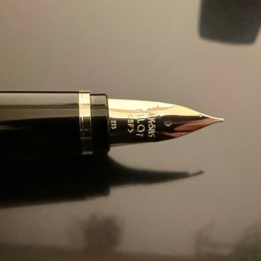 PILOT エラボー 現行　SFニブ 金属軸 レッド