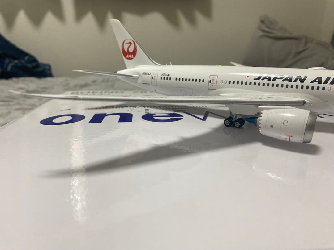 航空機・ヘリコプター Japan Airlines Boeing 787-8 1:200