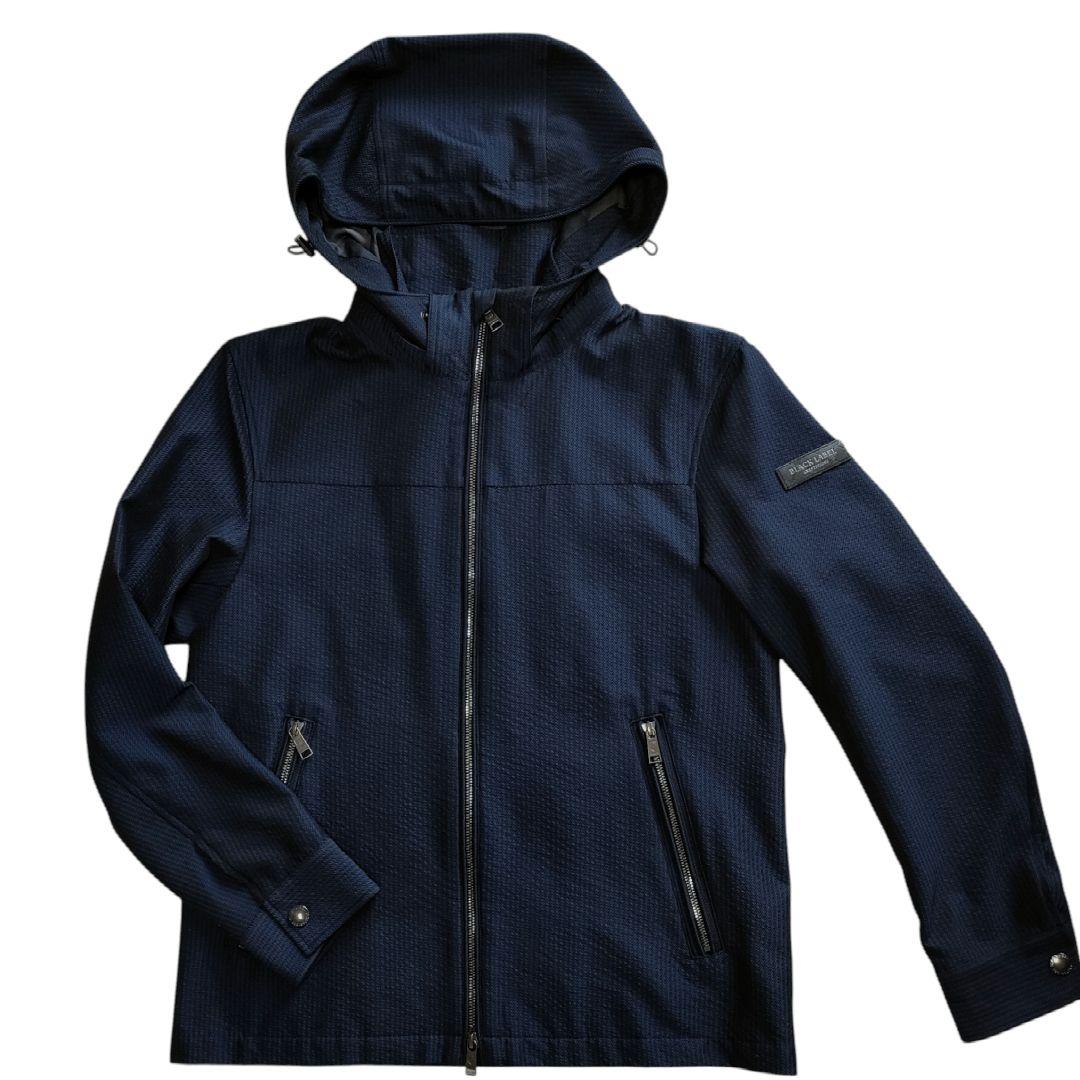 【未使用に近い】ブラックレーベルクレストブリッジ　シアサッカー　パーカー　紺