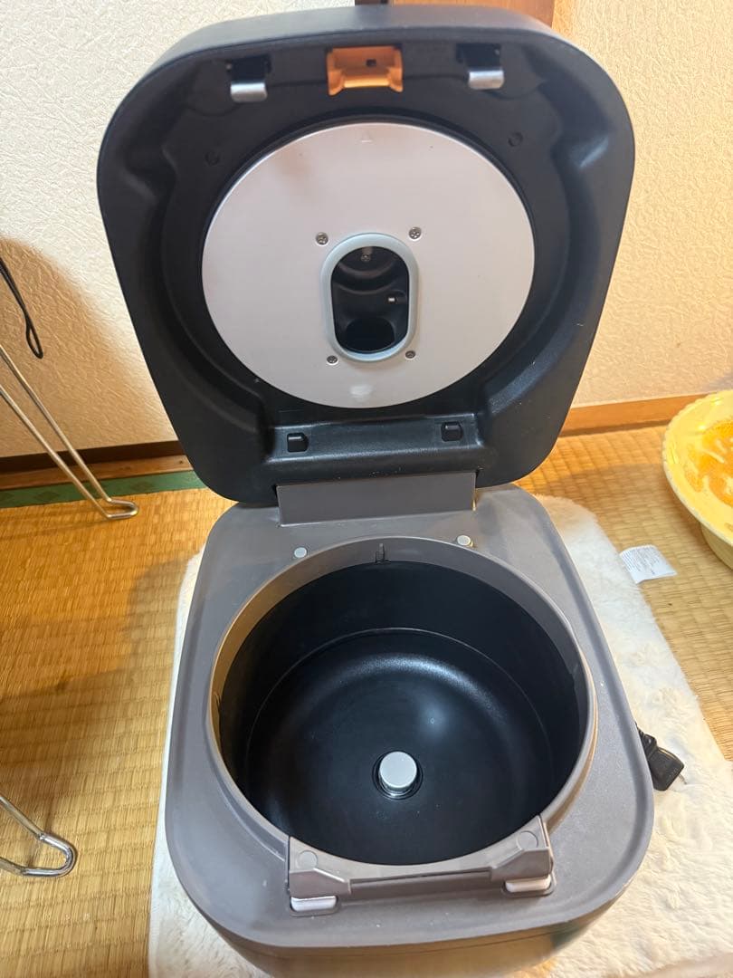ジャンク　日立 炊飯器 RZ-W100DM -2023年製