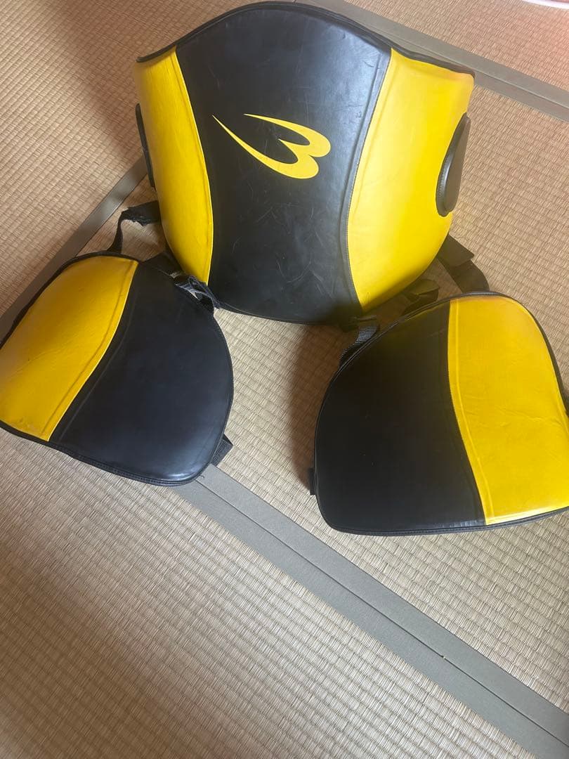 ボディメーカー　スパーリングプロテクター