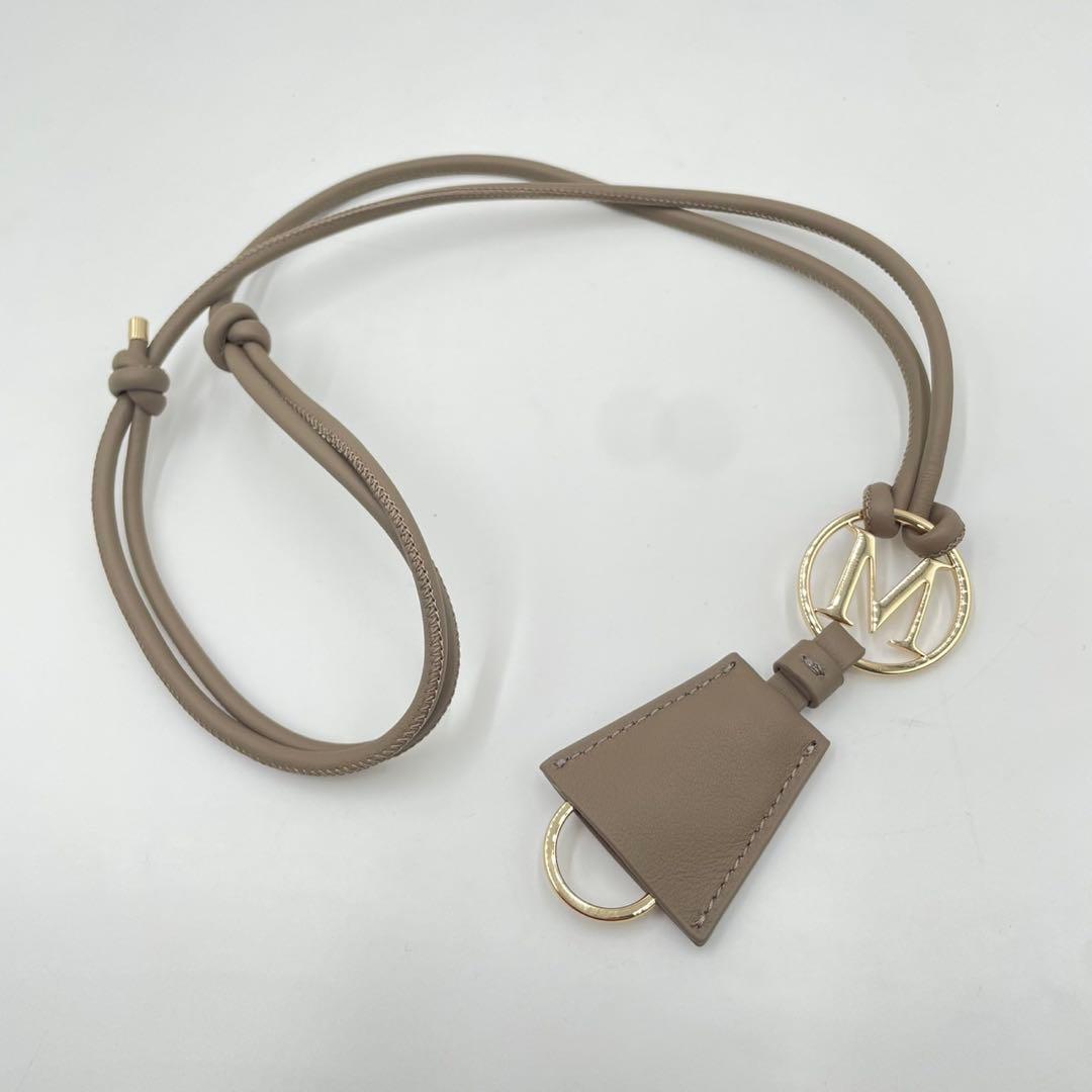 【未使用級】 マックスマーラ カーフレザー ストラップ マルチケース グレージュ