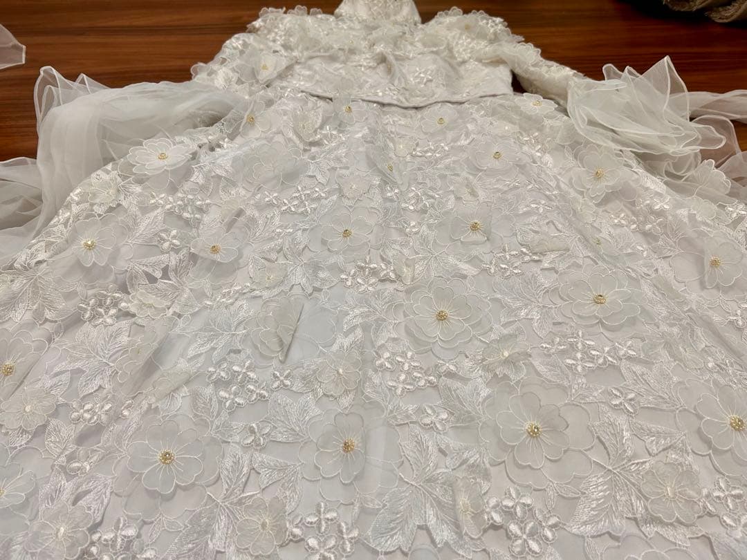 日本製 ヴィンテージ　贅沢な高級レース ウェディングドレス 9号　レトロ