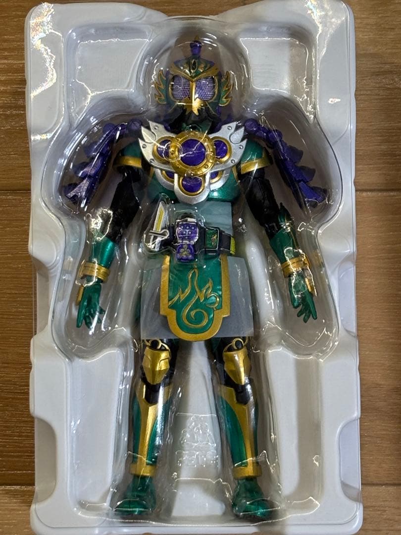 S.H.Figuarts 真骨彫製法 仮面ライダー龍玄ブドウアームズ