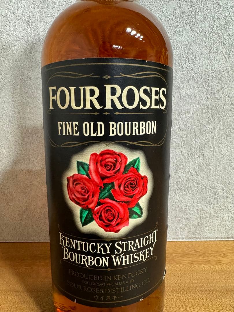 FOUR ROSES フォアローゼズ⭐︎ウイスキー旧ラベル・750ml