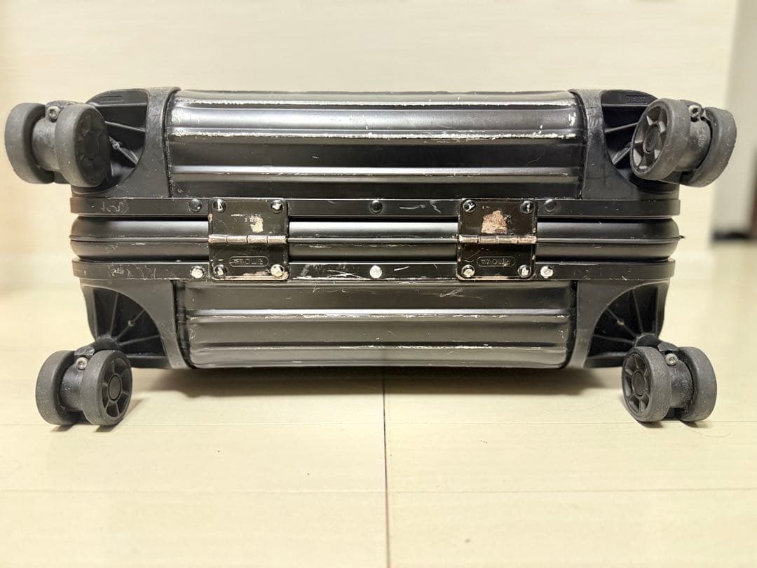RIMOWA 986.67 トパーズ 旧モデル 黒アルミ 26L 4輪