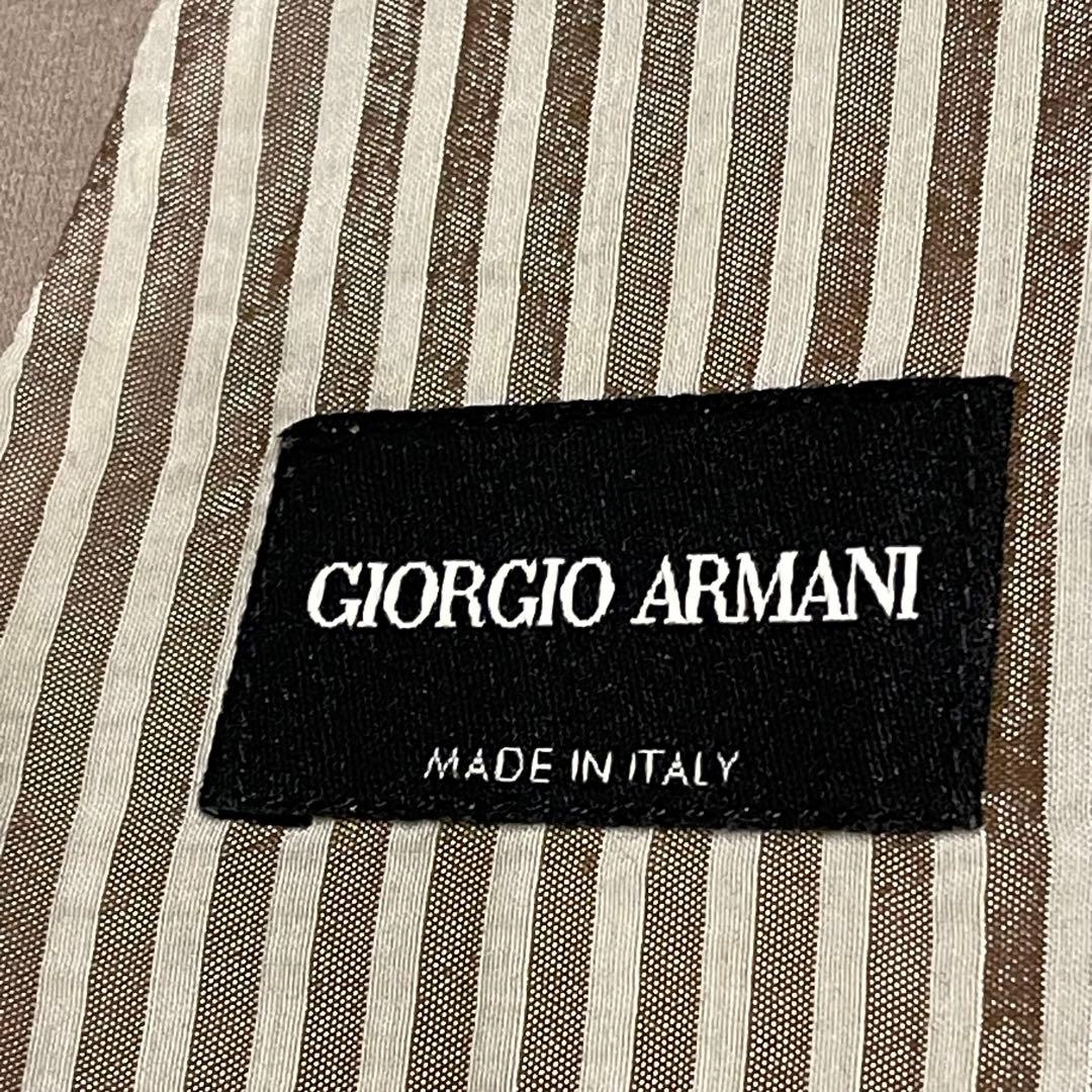 GIORGIO ARMANIジョルジュアルマーニ　ベージュ、ベスト