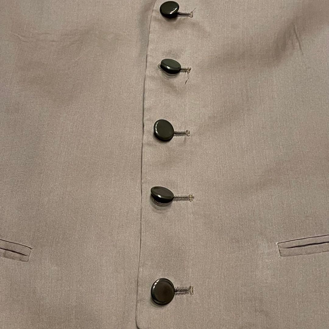 GIORGIO ARMANIジョルジュアルマーニ　ベージュ、ベスト