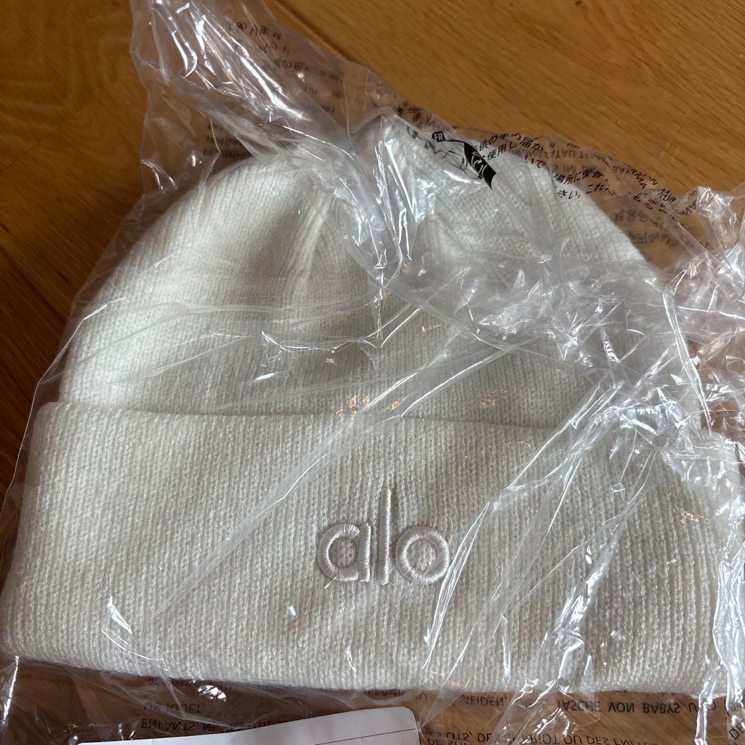正規品　alo ノータブルビーニー　アイボリー