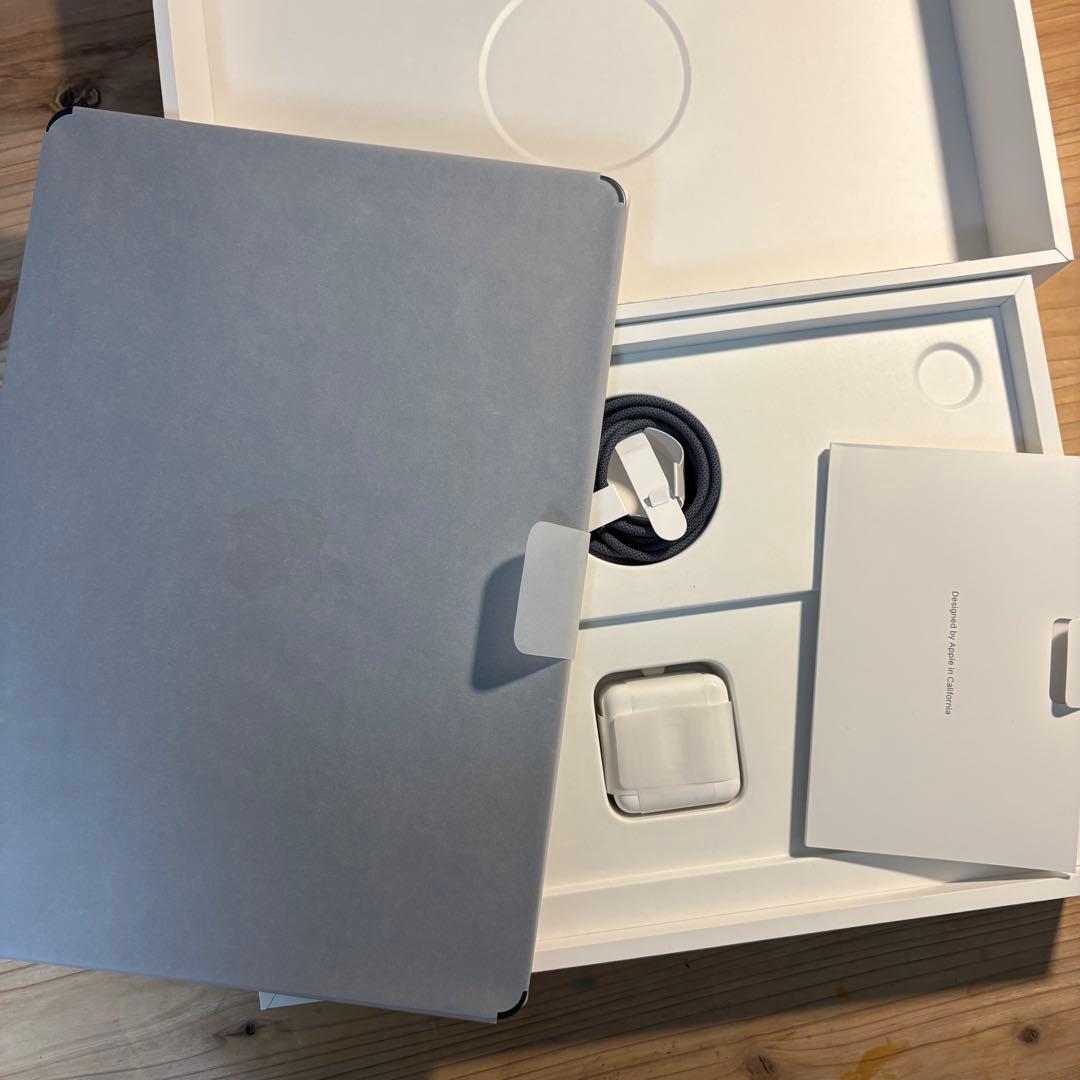 Apple MacBookAirミッドナイト M3 13インチ　16GB 512