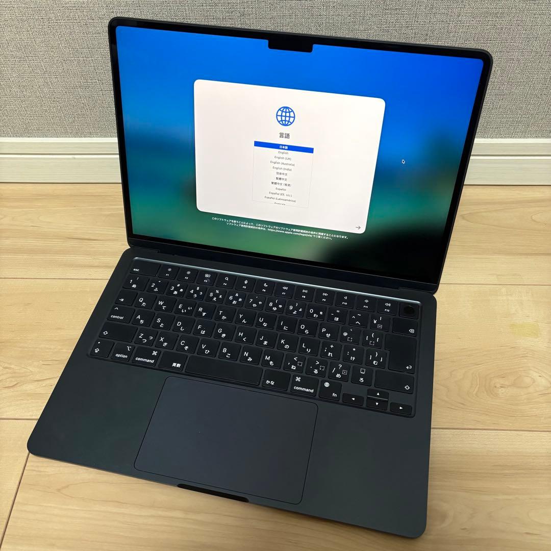 Apple MacBookAirミッドナイト M3 13インチ　16GB 512