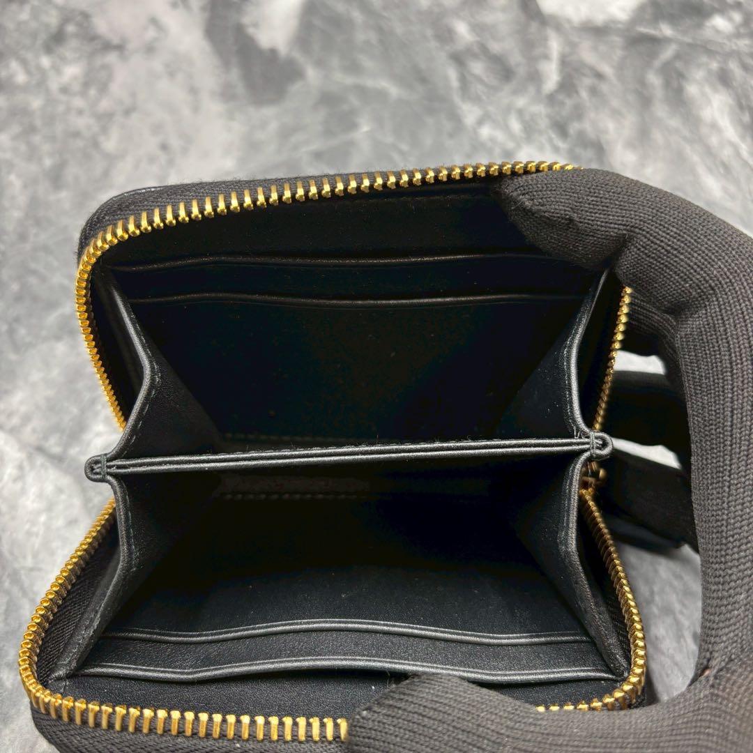 たけやま ✨プラダ　三角ロゴ　ケース