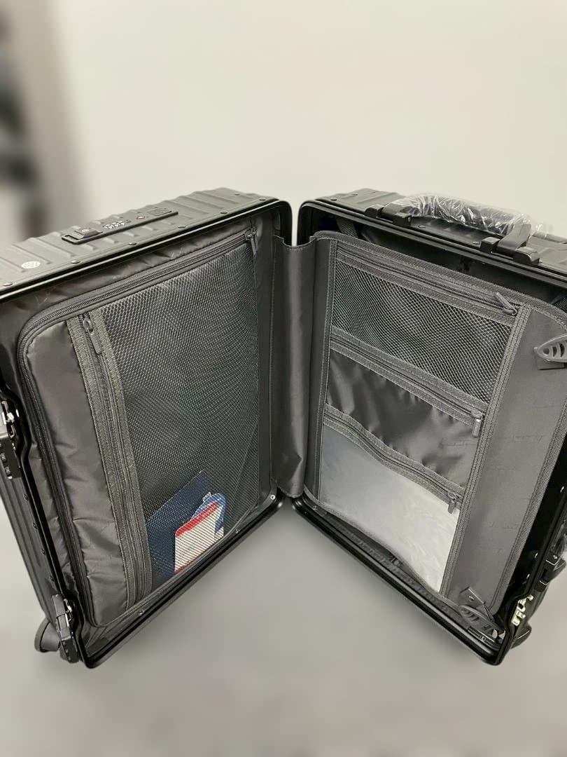 リベティ多機能キャリーケース【マットブラックSサイズ】A18